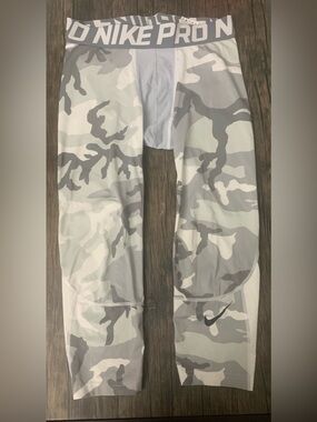 Nike White and Gray Camo Leggings